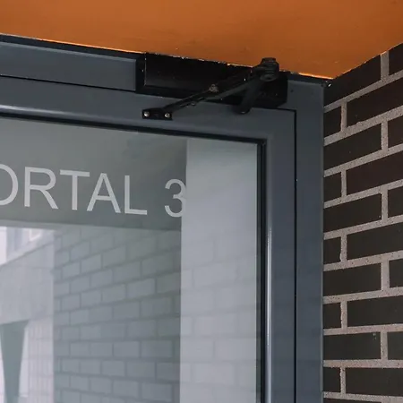 Piscina Y Garaje Cerca Del Centro By * Виго