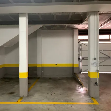 Piscina Y Garaje Cerca Del Centro By Апартаменты Виго