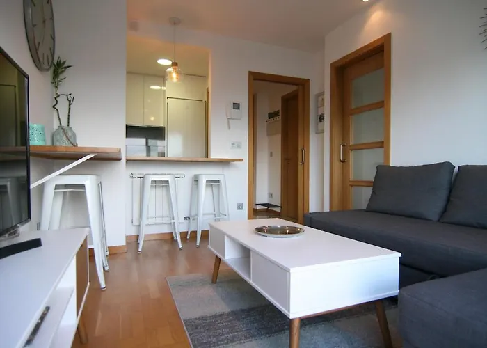 Apartment Piscina Y Garaje Cerca Del Centro By Vigo