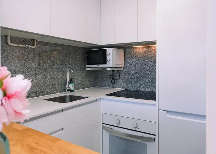 Piscina Y Garaje Cerca Del Centro By Apartment