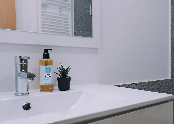 Piscina Y Garaje Cerca Del Centro By